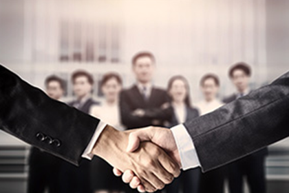 劳动合同续签未签字，单位盖章后仍需履行双倍工资支付义务